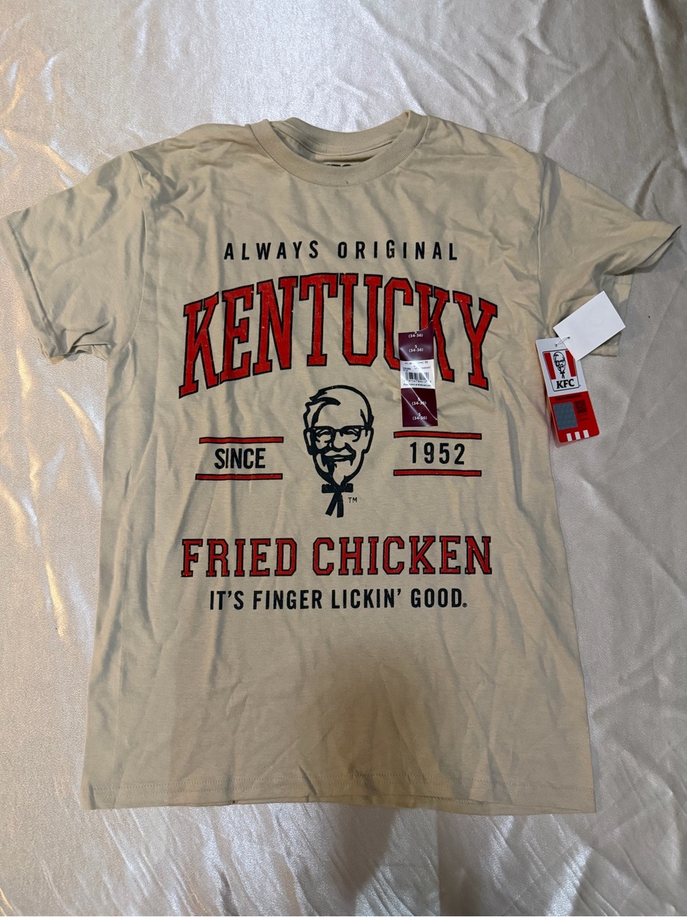Kentucky Fried Chicken Men's SMALL 35-36Short Sleeve Crew Neck Graphic Tee NWT